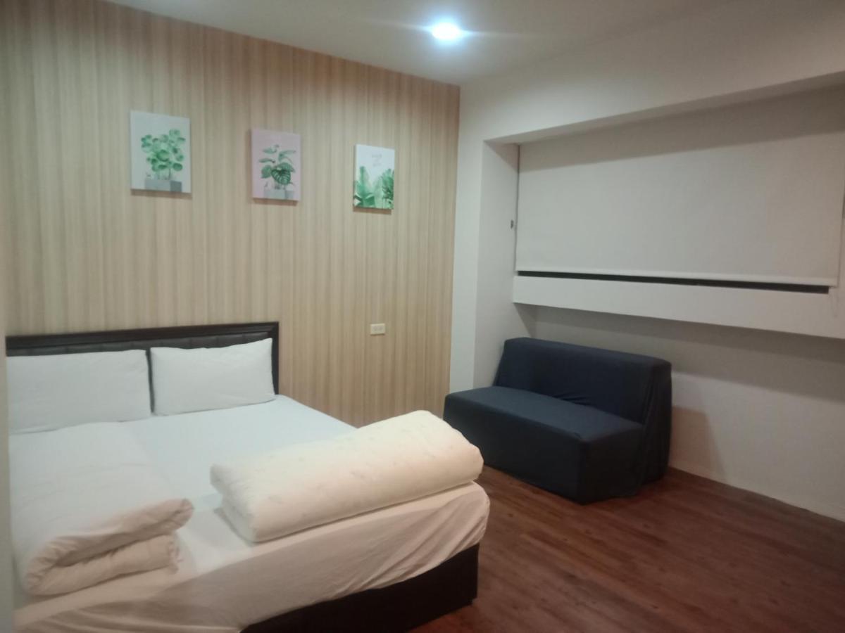 Ez Stay 西門邑居 Tajpej Buitenkant foto