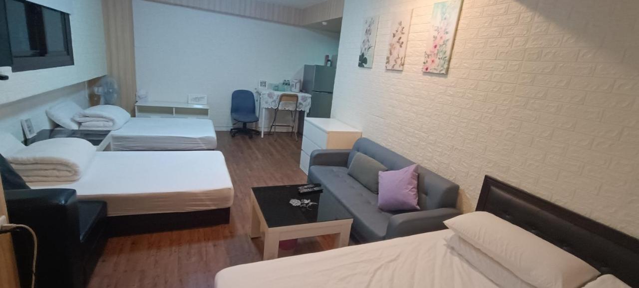 Ez Stay 西門邑居 Tajpej Buitenkant foto