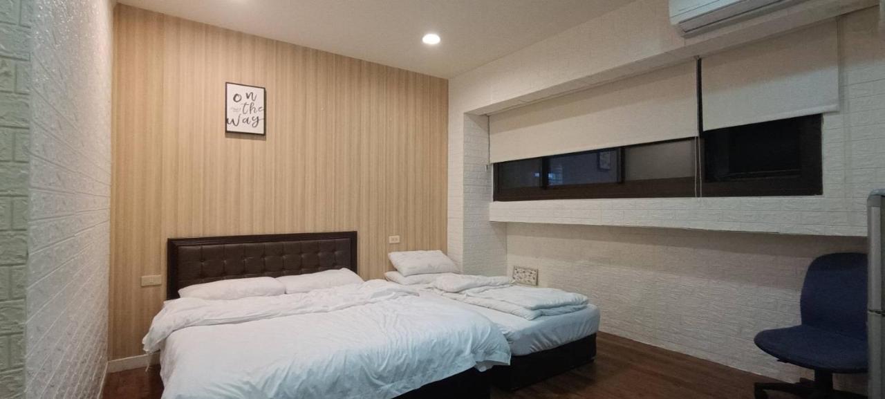 Ez Stay 西門邑居 Tajpej Buitenkant foto