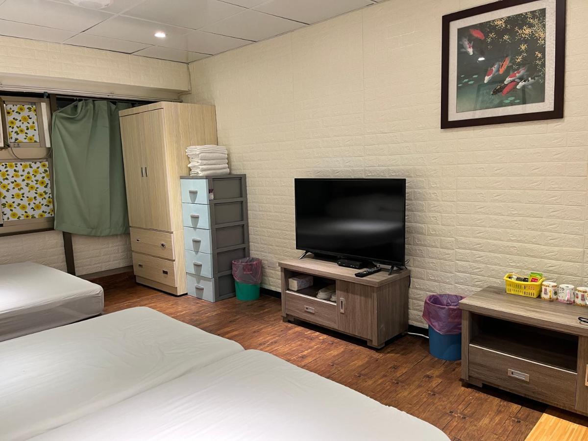 Ez Stay 西門邑居 Tajpej Buitenkant foto